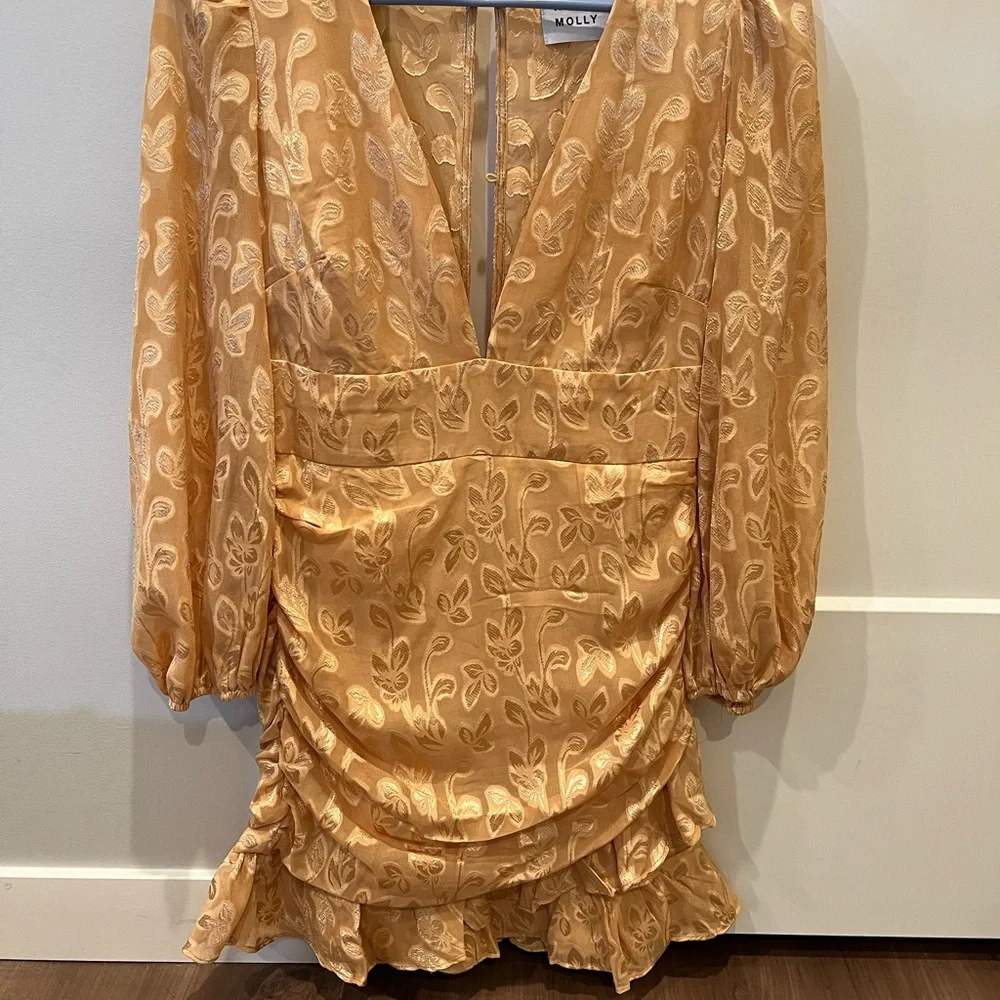 Gold Dress NEVER WORN TAGS ON - Picture 2 of 3